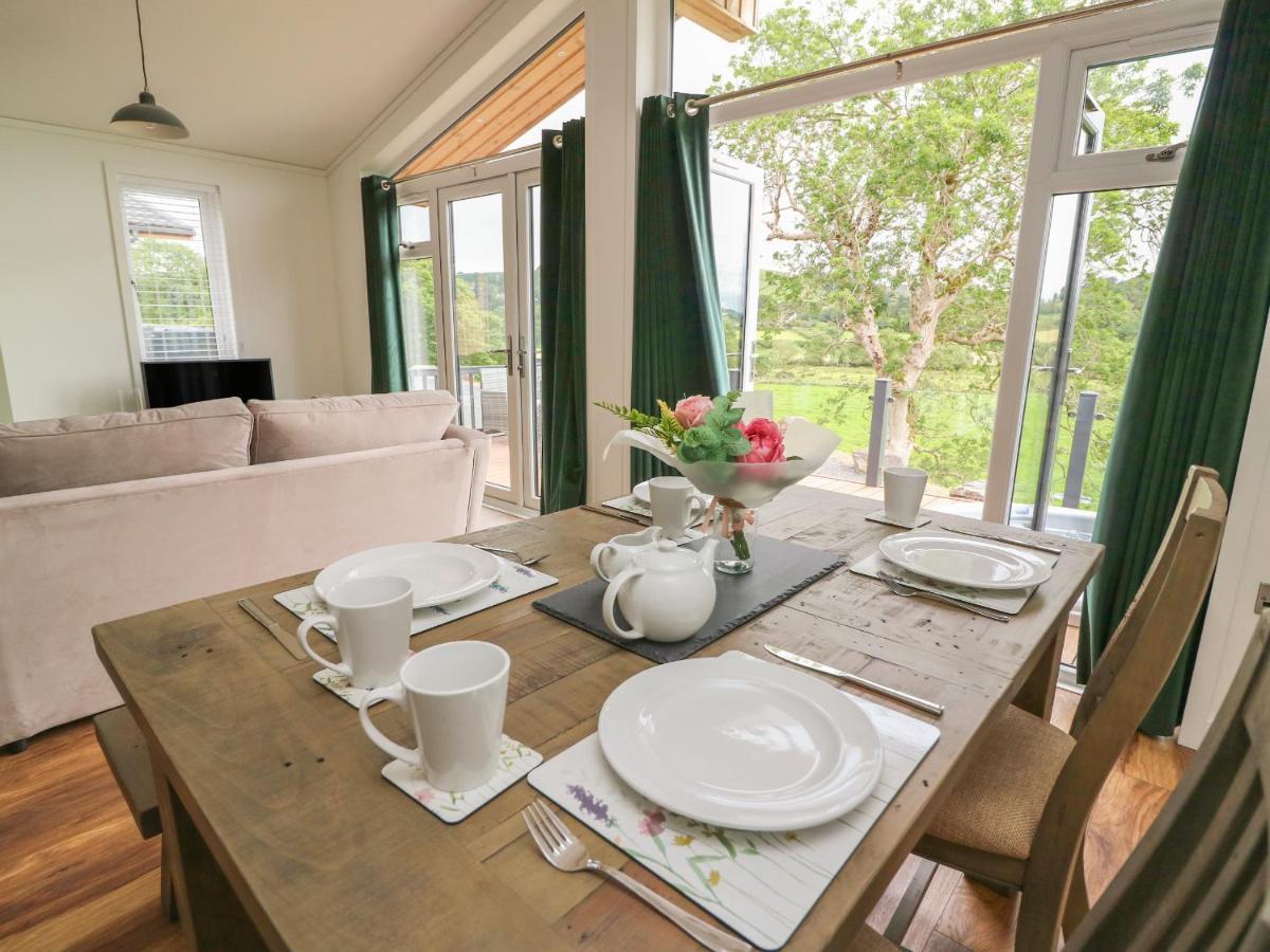 Ash Lodge Llanidloes Bagian luar foto