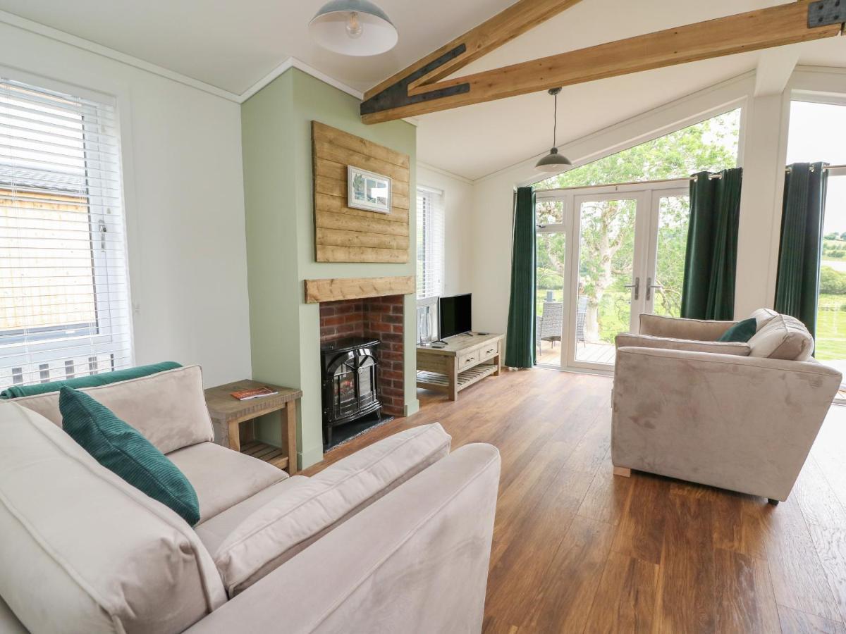 Ash Lodge Llanidloes Bagian luar foto